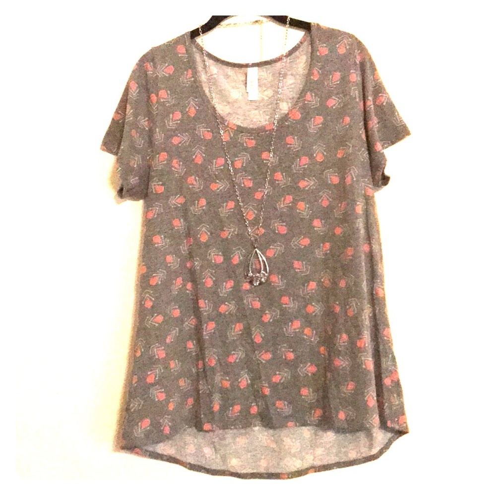 Lularoe Classic Tee
